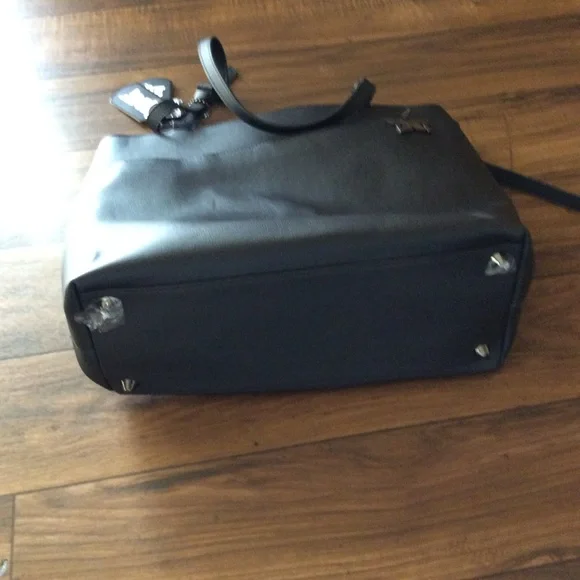 PXG Women's Signature Black Leather Shoulder Tote Bag 13”x17”x5” - Picture 6 of 7